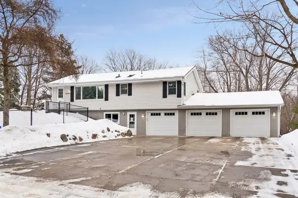 6290 Yucca Lane N, Maple Grove, MN 55311