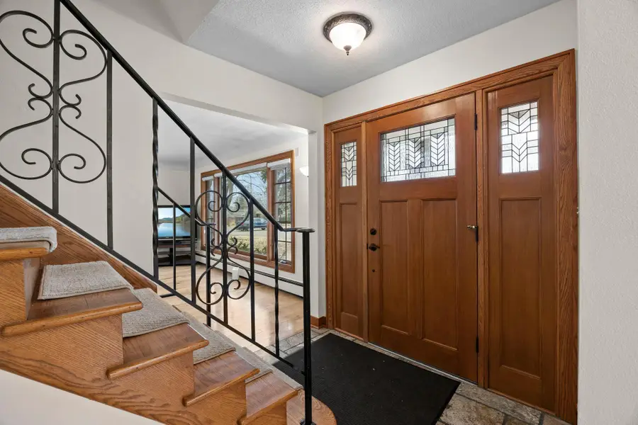 758 Mcknight Road N, Saint Paul, MN 55119 - #2