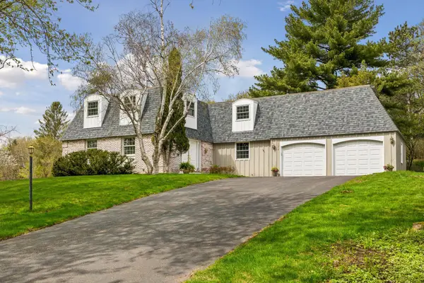 15074 Highland Trail, Minnetonka, MN 55345