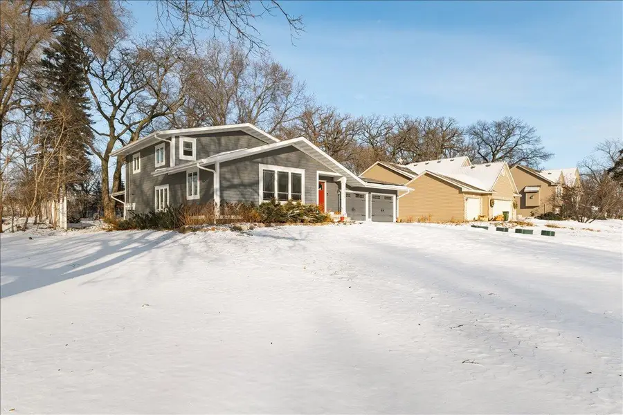 1075 Sherren Street W, Saint Paul, MN 55113 - #2