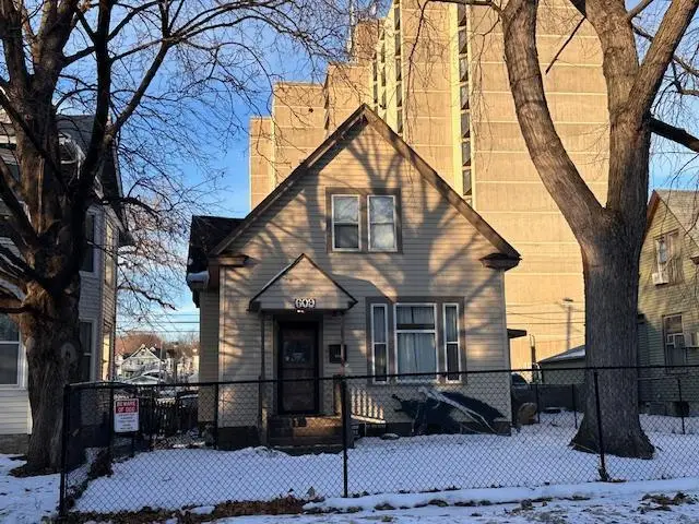 609 Case Avenue, Saint Paul, MN 55130 - Image #3