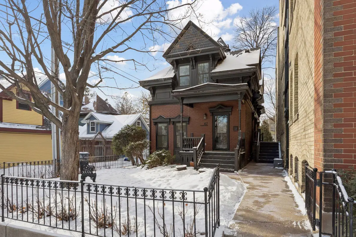 47 Saint Albans Street N, Saint Paul, MN 55104 - Image #1