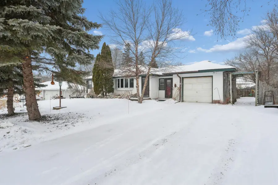 1515 Viking Drive E, Saint Paul, MN 55109 - Image #2