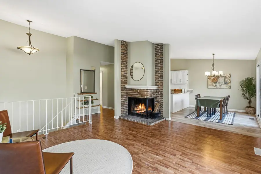 221 River Woods Lane, Burnsville, MN 55337 - #2