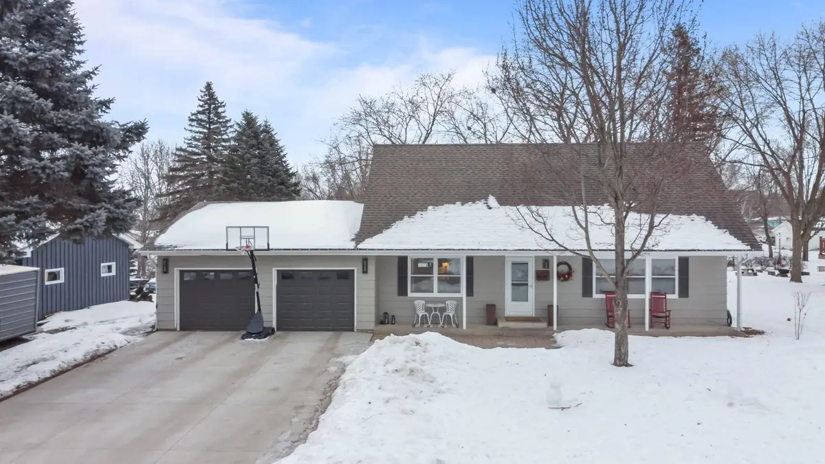 538 Sunset Lane N, Cambridge, MN 55008 - #1