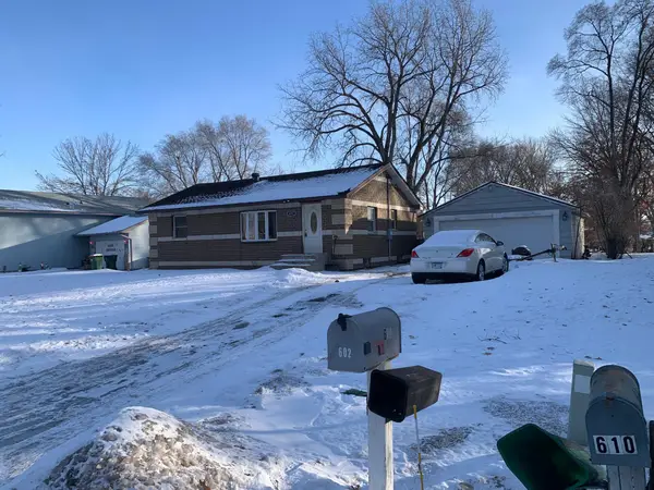 602 84th Lane Nw, Coon Rapids, MN 55433