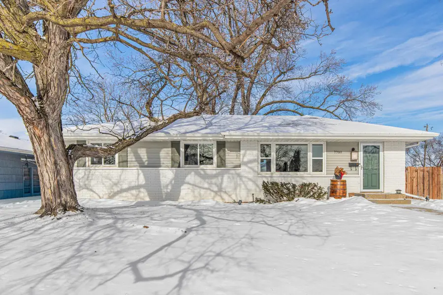 7700 W 13 1/2 Street, Minneapolis, MN 55426 - Image #2