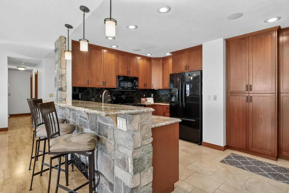 7067 Robinwood Trail, Woodbury, MN 55125 - #1