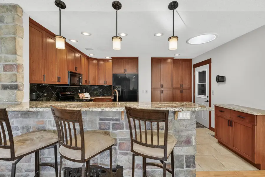 7067 Robinwood Trail, Woodbury, MN 55125 - #2