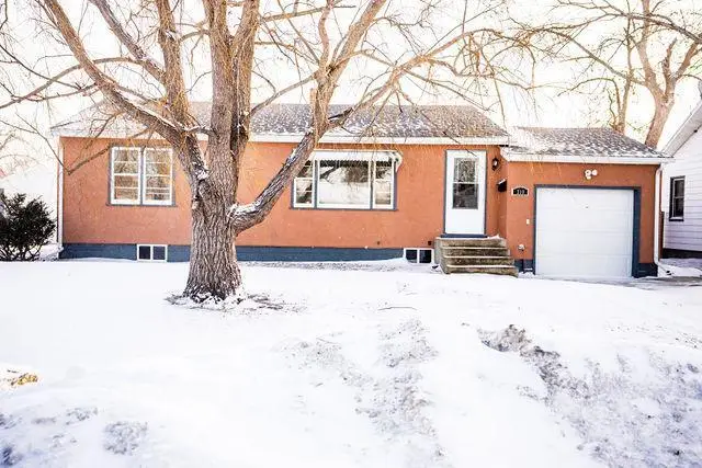 310 11th Avenue Ne, Jamestown, ND 58401 - Image #1