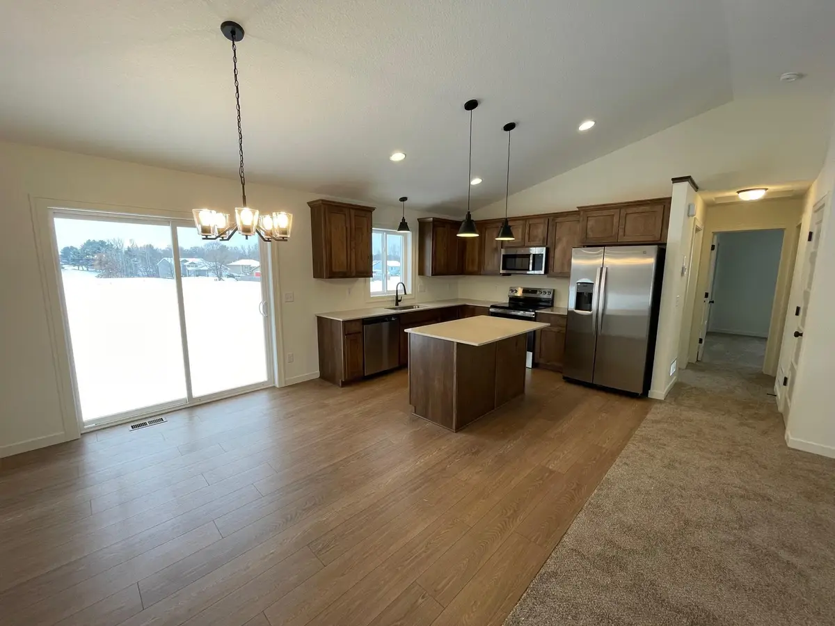 1437 34th Avenue Sw, Cambridge, MN 55008 - #1