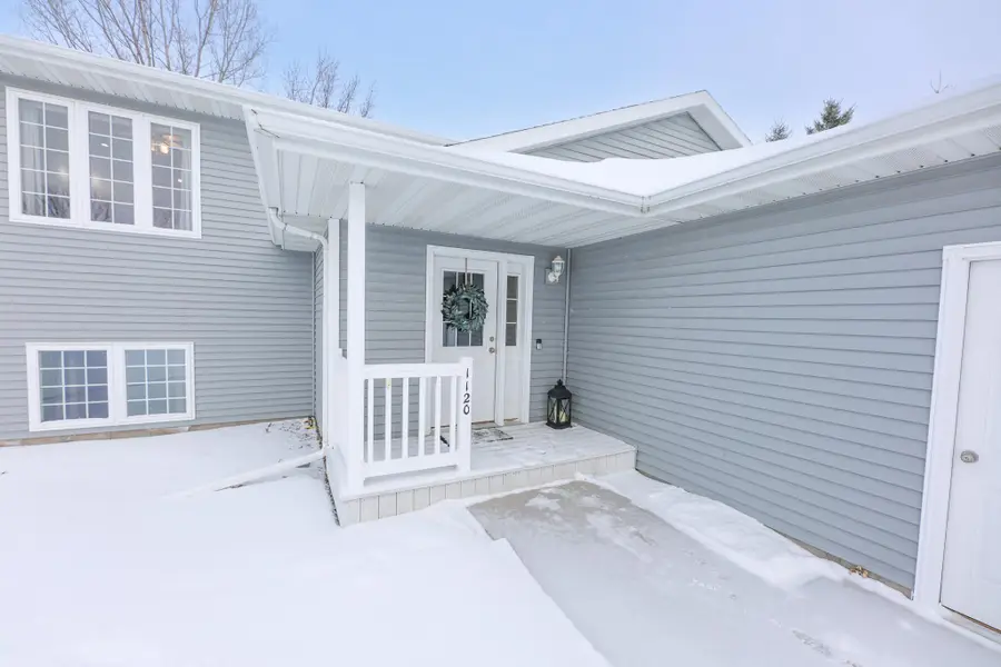 1120 Madisson Street, Alexandria, MN 56308 - Image #3