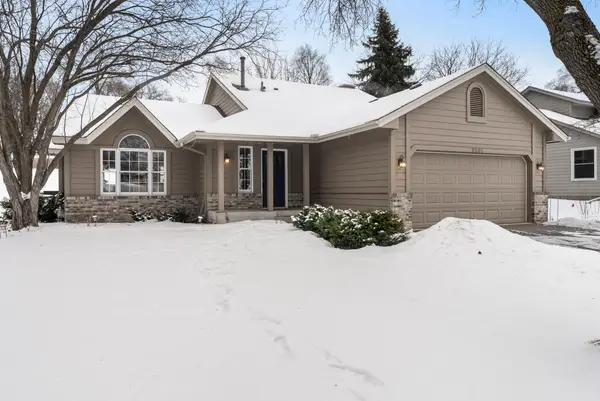 9201 La Rivier Court, Eden Prairie, MN 55347