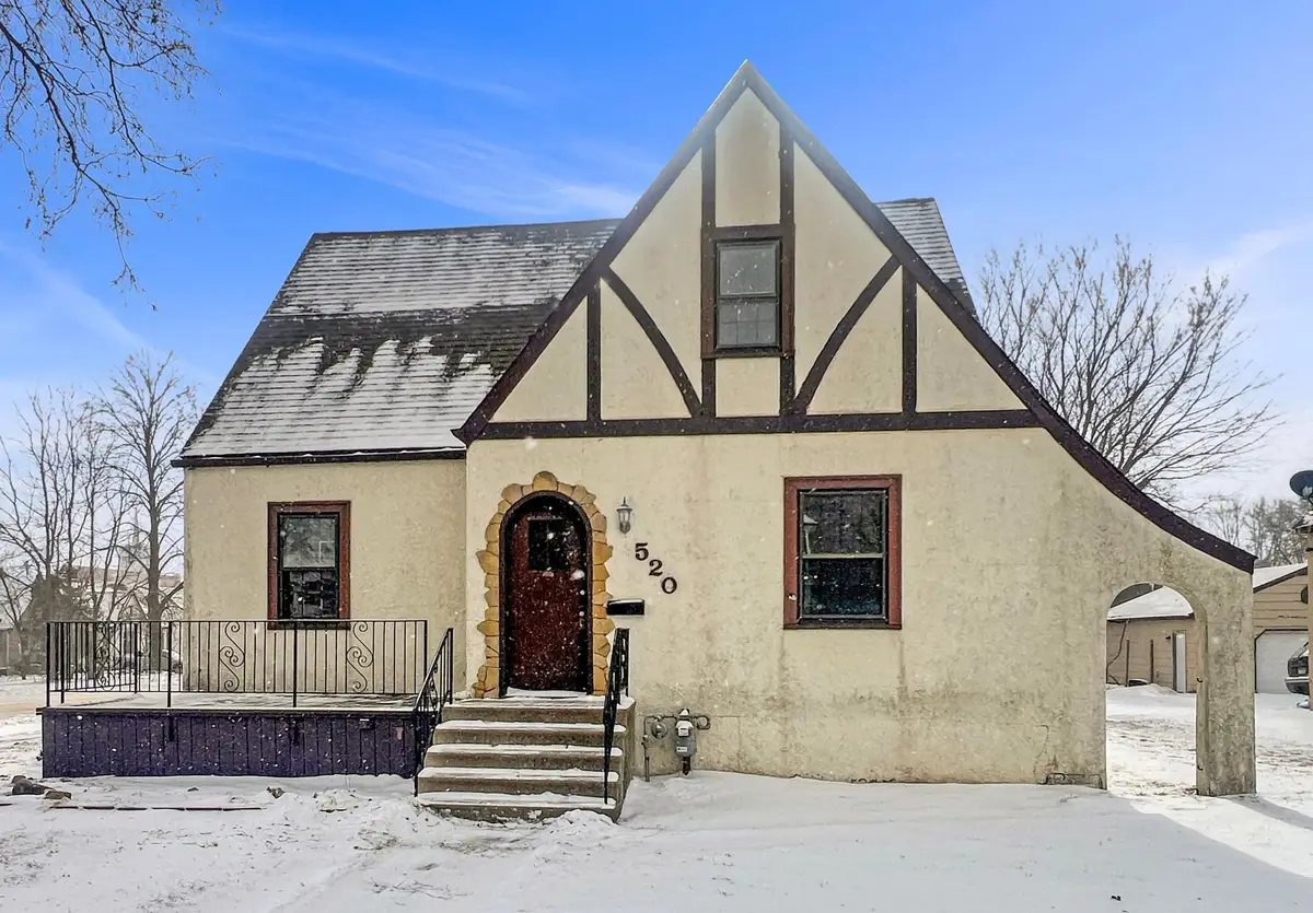 520 E Blue Earth Avenue, Fairmont, MN 56031 - #1