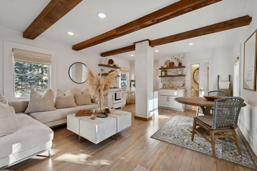 3823 Vincent Avenue S, Minneapolis, MN 55410 - #3