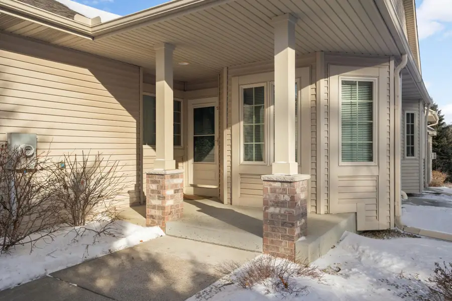 2740 Park View Court, Saint Paul, MN 55117 - Image #2