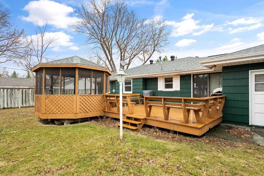 6140 Rainbow Drive Ne, Fridley, MN 55432 - #2