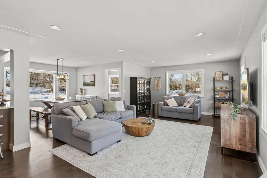 605 Kingsview Lane N, Minneapolis, MN 55447 - Image #3