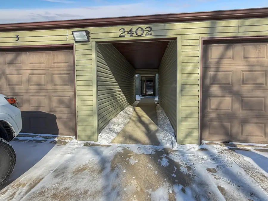 2402 18th Street S #3, Fargo, ND 58103 - Image #2