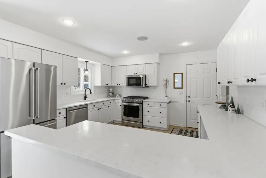 3918 Turquoise Point, Eagan, MN 55122 - Image #3