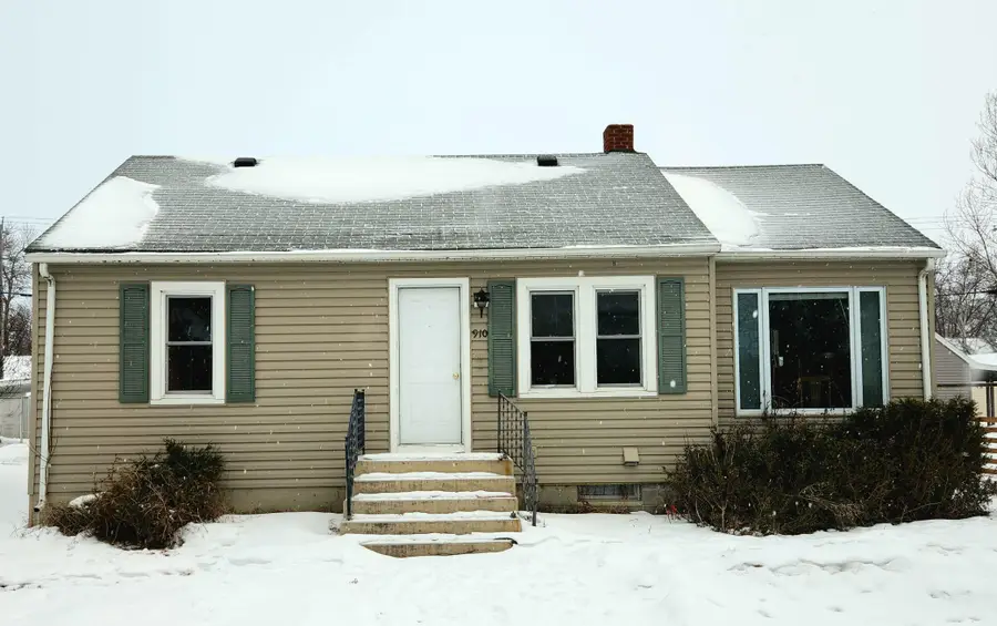 910 11th Street, International Falls, MN 56649 - #3