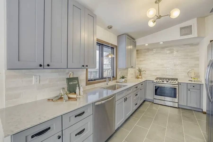 1747 Ford Parkway, Saint Paul, MN 55116 - Image #3