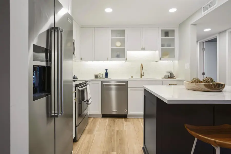 4075 W 51st Street #302, Minneapolis, MN 55424 - Image #3