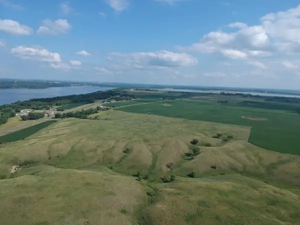 14101 Pelican Ridge, Big Stone City, SD 57216