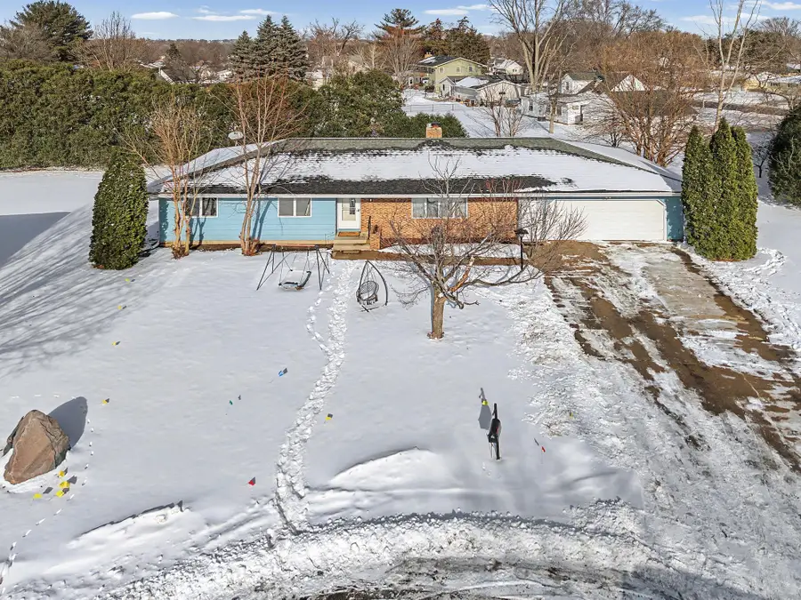 521 Mcdevitt Street, Shakopee, MN 55379 - #3