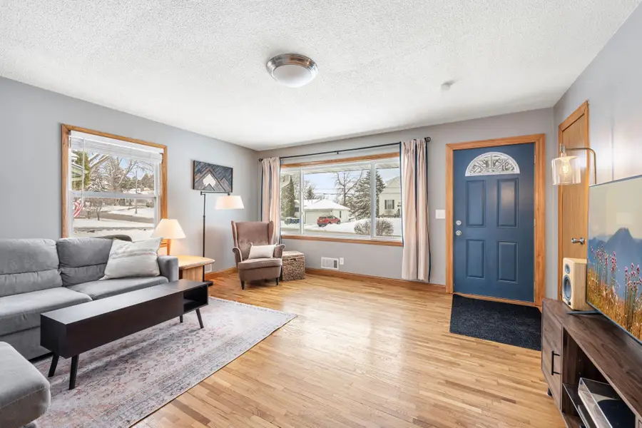 3722 Hayes Street Ne, Minneapolis, MN 55421 - #3