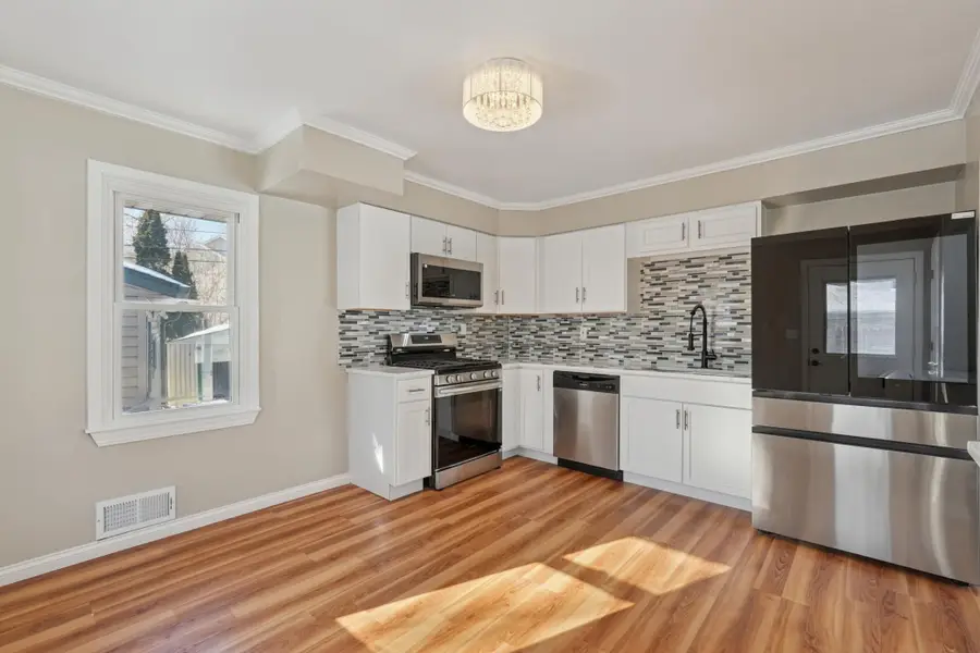 761 Bartelmy Lane N, Saint Paul, MN 55119 - Image #2