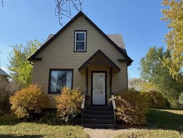 315 11th Street N, Breckenridge, MN 56520 - #1