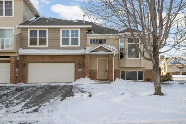 20062 Heritage Drive, Lakeville, MN 55044