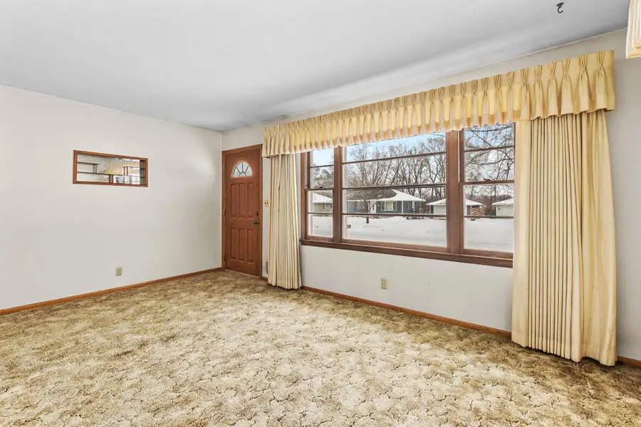 1710 Lois Drive, Saint Paul, MN 55126 - Image #3