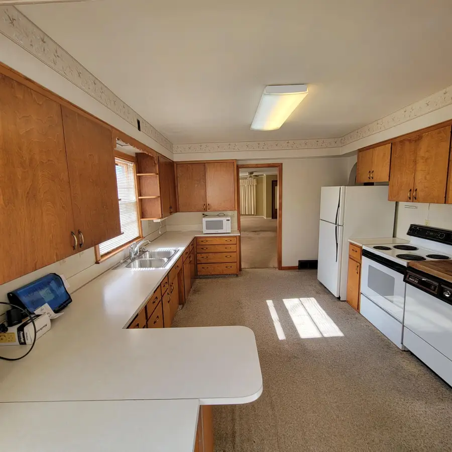 404 N Vine Street, Fergus Falls, MN 56537 - Image #2