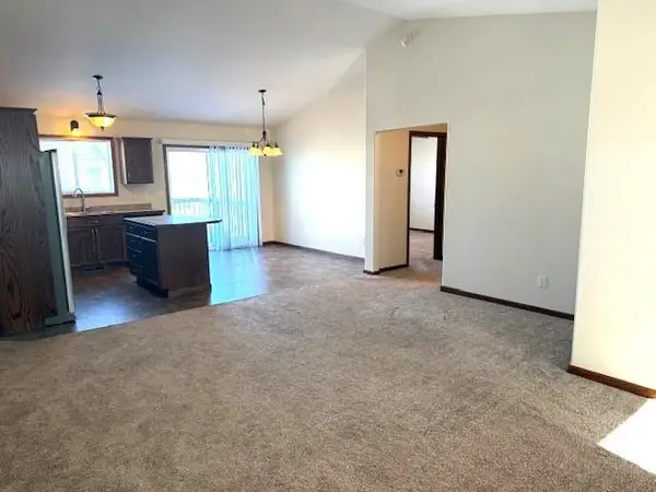 922 31st Avenue W, West Fargo, ND 58078