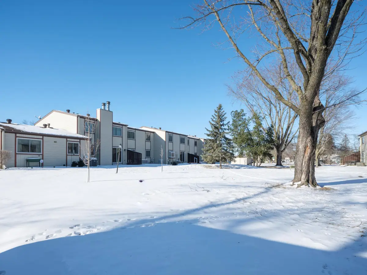 1604 Meadow Circle Se, Rochester, MN 55904 - #1