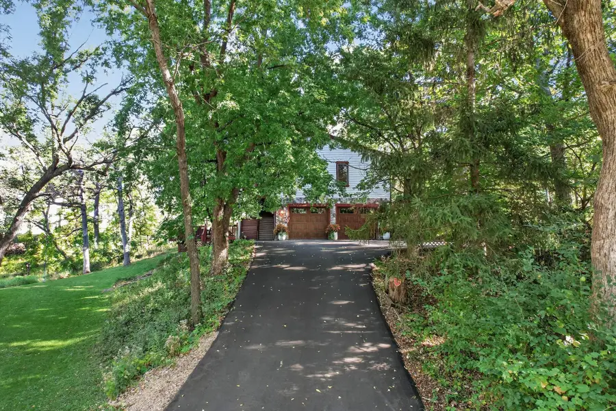 1610 Briarwood Avenue, Mahtomedi, MN 55115 - #2