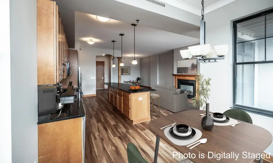 317 Groveland Avenue #713, Minneapolis, MN 55403 - #2