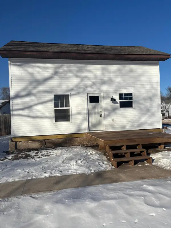 878 Washington Street, Prescott, WI 54021