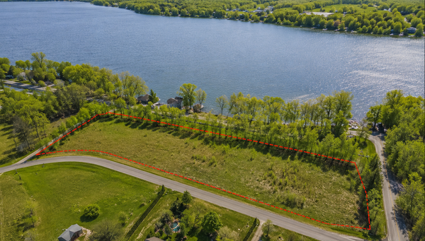 6900 Nyle Court, Rockford, MN 55373