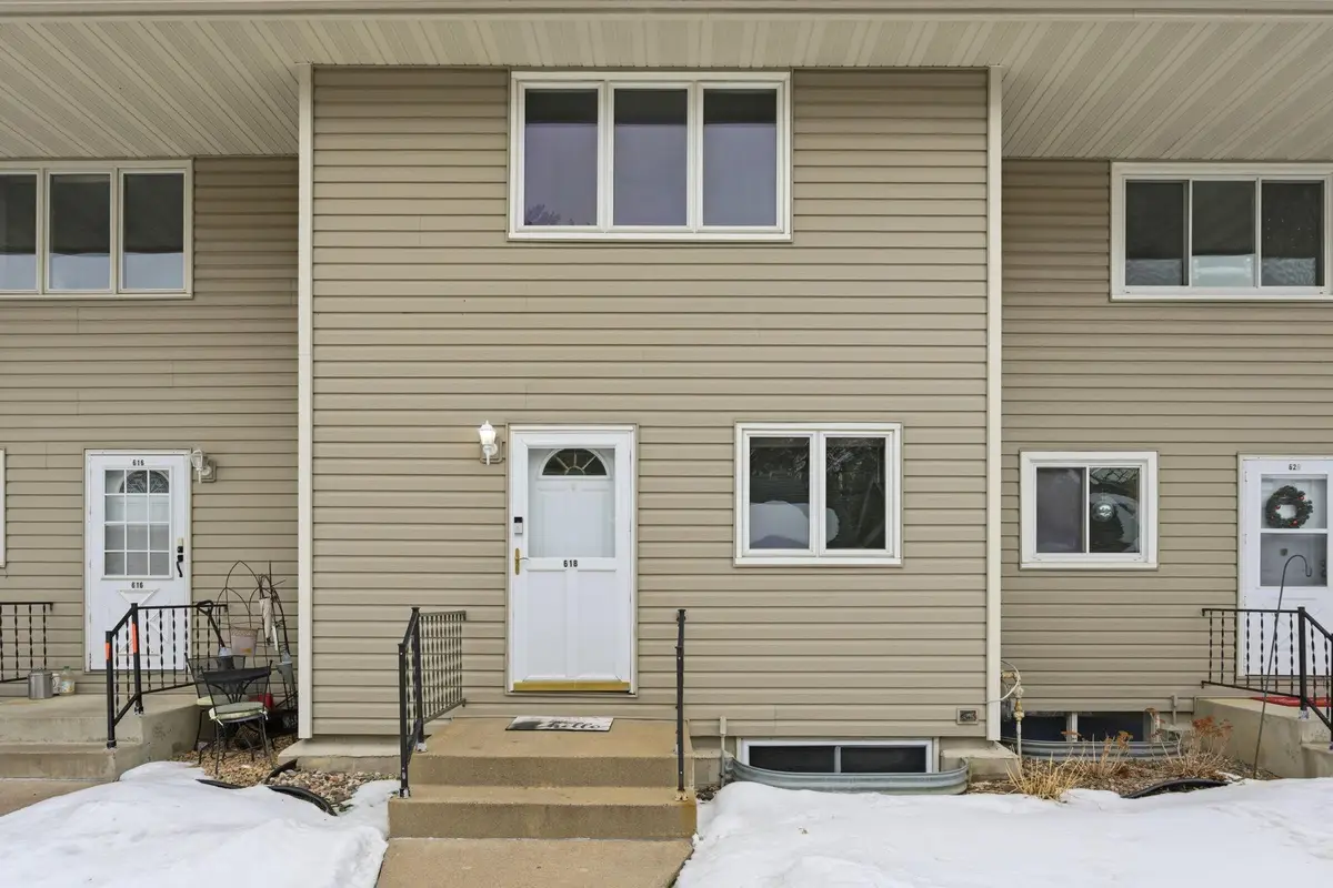 618 Oak Park Lane, Hopkins, MN 55343 - #1