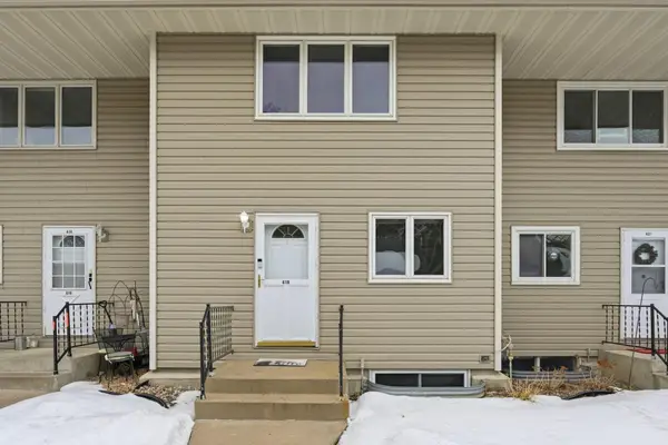 618 Oak Park Lane, Hopkins, MN 55343