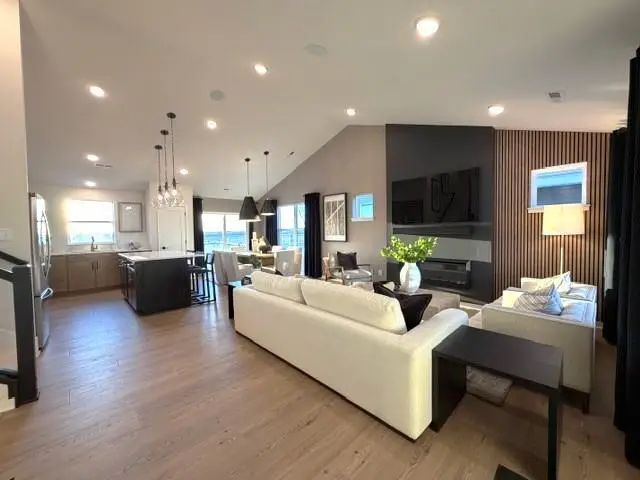 1652 Lund Way, Shakopee, MN 55379 - Image #3