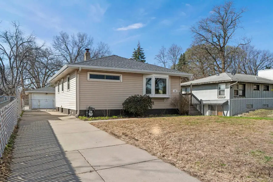 1186 Hewitt Avenue, Saint Paul, MN 55104 - #2