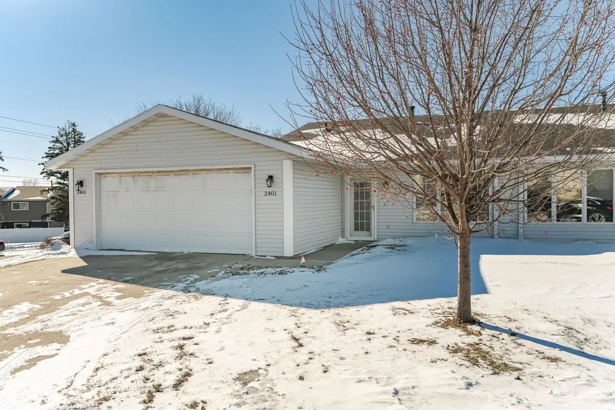 2401 30th Avenue Nw, Rochester, MN 55901 - Image #1