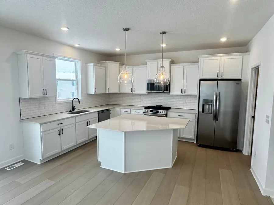 2447 Tyrone Drive, Shakopee, MN 55379 - Image #2