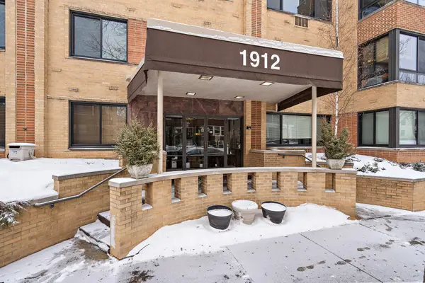 1912 Dupont Avenue S #103, Minneapolis, MN 55403