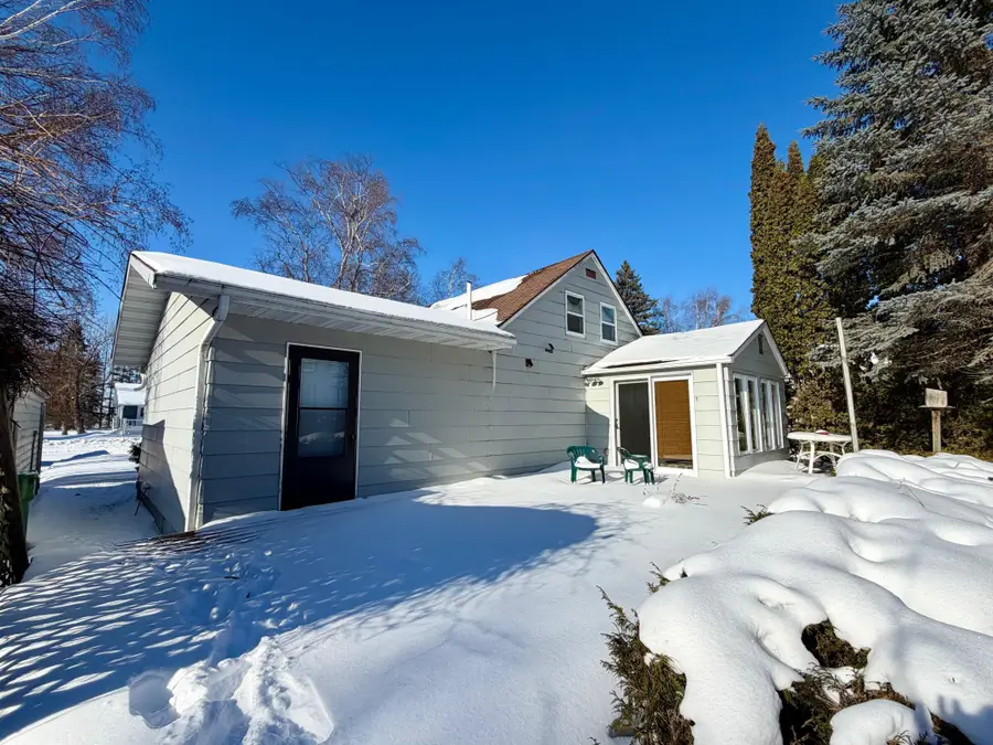602 Main Avenue N, Roseau, MN 56751 - #2