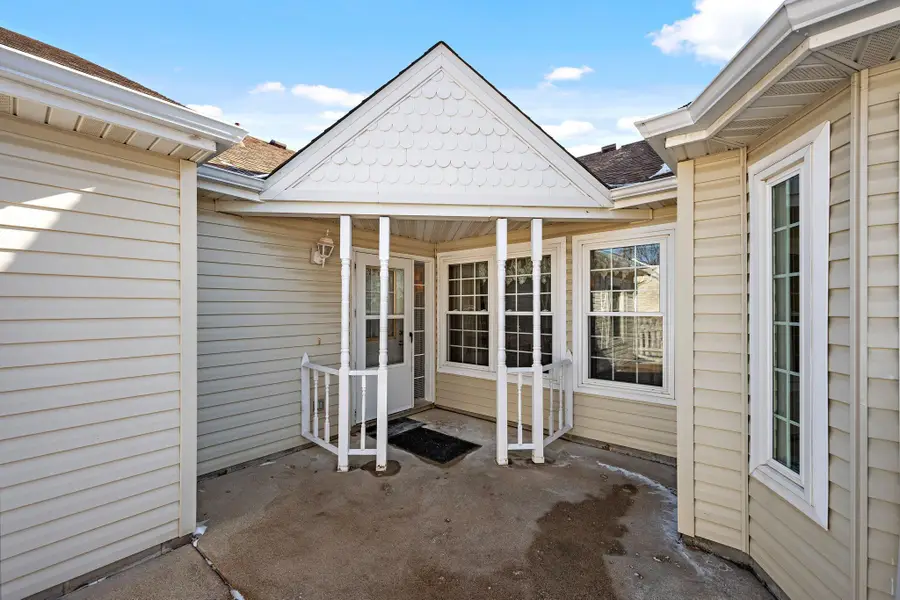 418 Sarazin Street, Shakopee, MN 55379 - #2